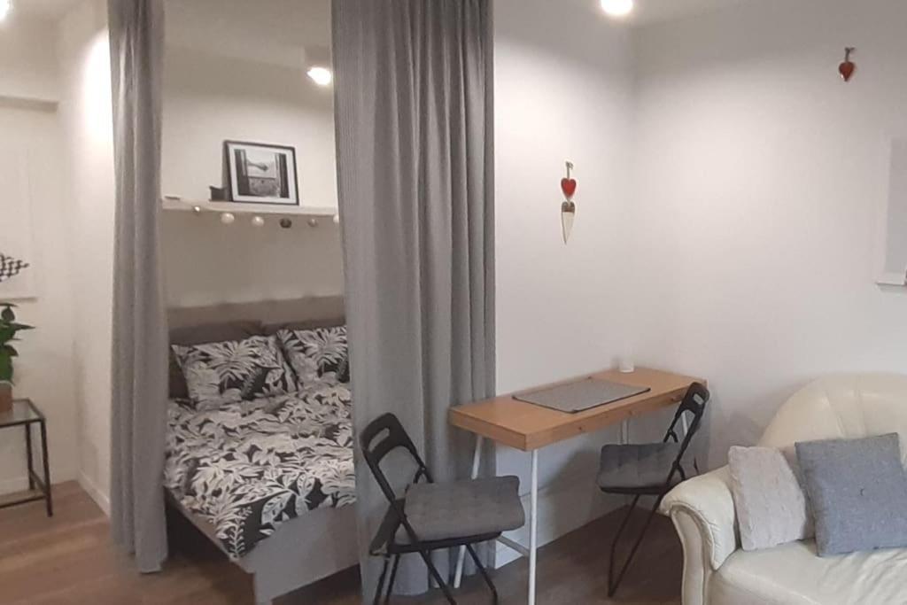 Lemuria Apartament Szkolna Centrum ليجنيكا المظهر الخارجي الصورة